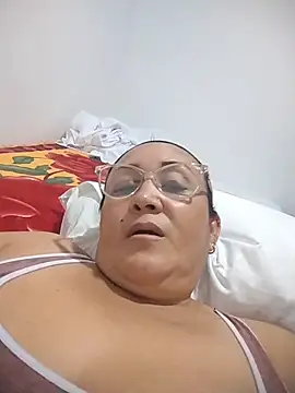 Nini Love  online show from 03-06-26, 08:16