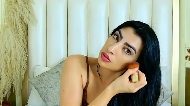 NinnaPiers online show from 07-23-26, 11:41