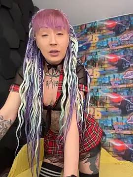 Snapshot of Tattoo__Moon chatting on 05-07-26, 12:38 Tattoo Moon online show from 05-07-26, 12:38