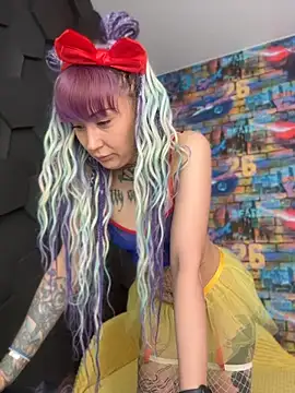 Snapshot of Tattoo__Moon chatting on 05-14-26, 12:17 Tattoo Moon online show from 05-14-26, 12:17