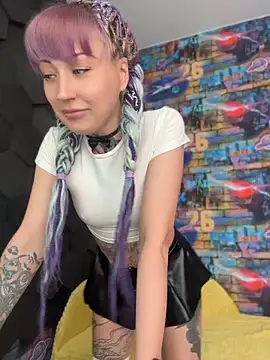 Snapshot of Tattoo__Moon chatting on 05-18-26, 12:51 Tattoo Moon online show from 05-18-26, 12:51
