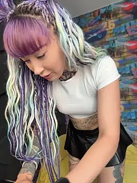Snapshot of Tattoo__Moon chatting on 05-28-26, 01:25 Tattoo Moon online show from 05-28-26, 01:25