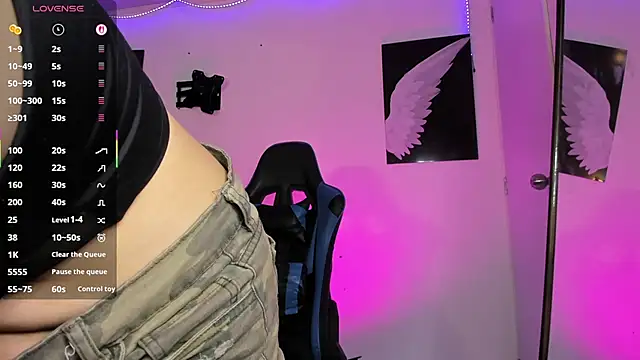 agathawalter  online show from 03-21-26, 03:33