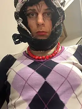 Snapshot of SophieBounce7 chatting on 03-23-26, 10:25 SophieBounce7 online show from 03-23-26, 10:25