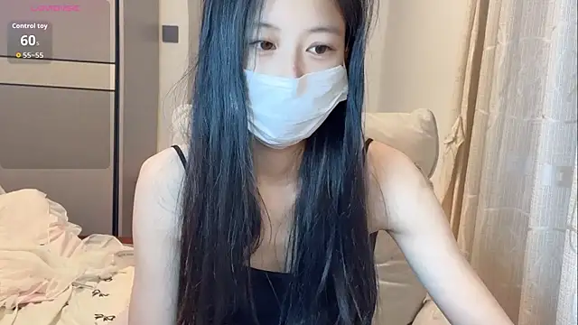 Snapshot of tiantian-160 chatting on 05-05-26, 09:23 tiantian-160 online show from 05-05-26, 09:23