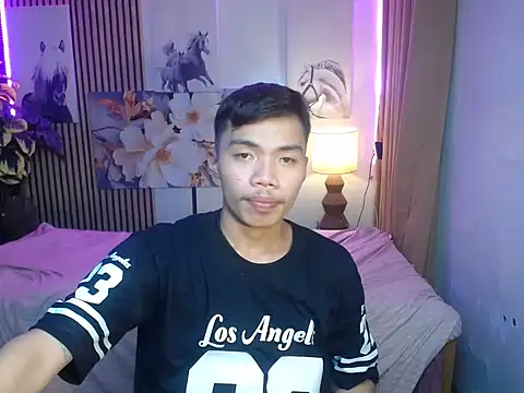 Snapshot of mike_cummer chatting on 01-08-26, 11:12 mike cummer online show from 01-08-26, 11:12