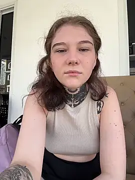 FionaMurr online show from 12-18-25, 02:06