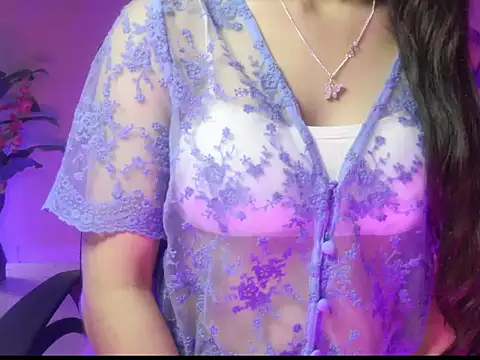 Snapshot of Isha_Lush chatting on 12-22-25, 05:54 Isha Lush online show from 12-22-25, 05:54