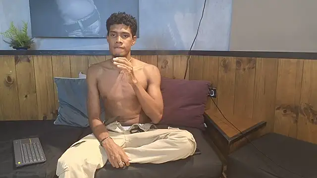 Snapshot of sweet__ethan chatting on 12-16-25, 03:22 sweet ethan online show from 12-16-25, 03:22