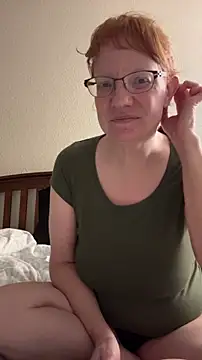 Lenaravenswood online show from 12-15-25, 07:34