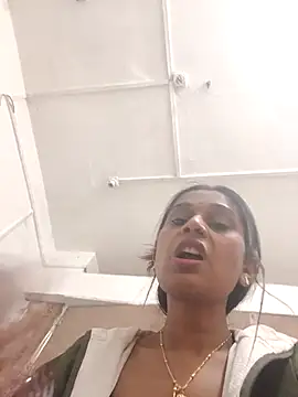 nehakapoor89 online show from 01-16-26, 09:57