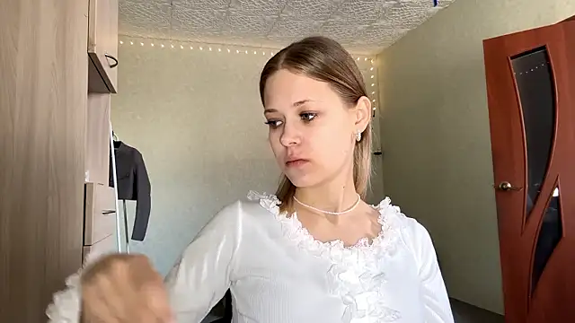 ZaidaSchwarten online show from 02-03-26, 07:35