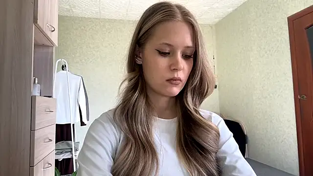 ZaidaSchwarten online show from 03-16-26, 11:47