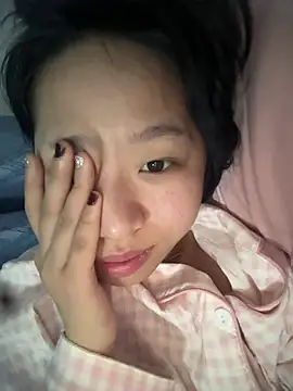 Snapshot of qingqing005 chatting on 02-11-26, 11:32 qingqing005 online show from 02-11-26, 11:32