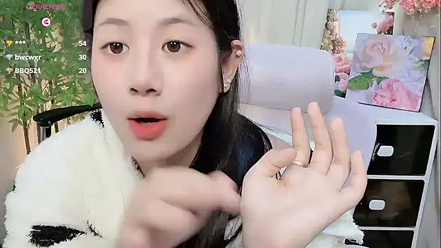 Yvonne-07 online show from 01-13-26, 08:19