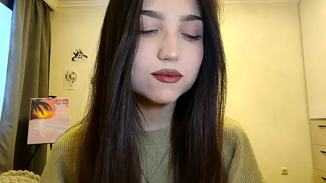 Qwami Amie online show from 12-15-25, 05:55