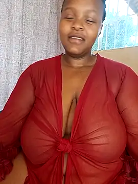 ChoklitBerryXX online show from 04-06-26, 06:58