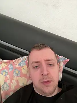 BezzBoiixh online show from 01-01-25, 10:54