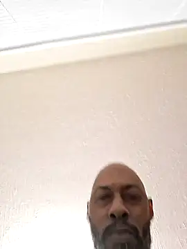 Snapshot of Rizzle9800 chatting on 01-10-26, 08:27 Rizzle9800 online show from 01-10-26, 08:27