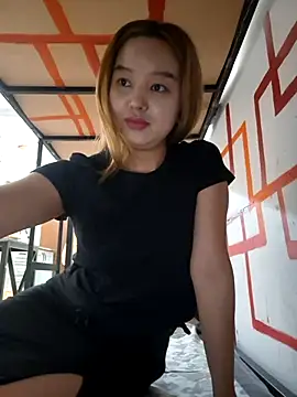 Snapshot of SherrylShaw chatting on 01-16-26, 12:53 SherrylShaw online show from 01-16-26, 12:53