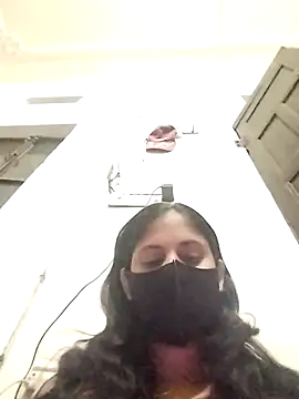 kanika05 online show from 04-22-26, 06:42