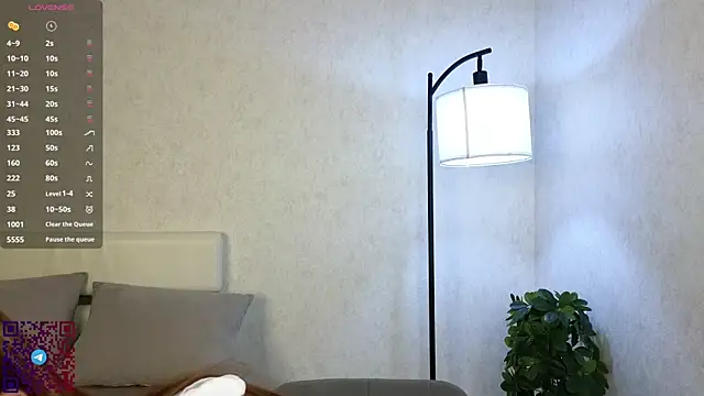 VelvetZephra online show from 05-19-26, 03:40