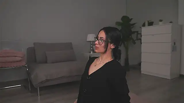 ValexieLux online show from 04-26-26, 10:46