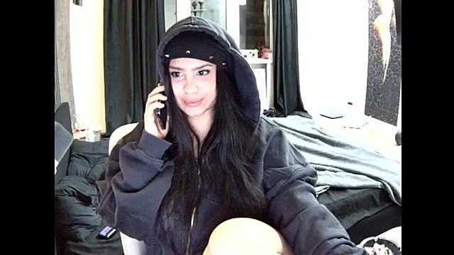 Snapshot of Nicole_Pars chatting on 02-23-26, 01:36 Nicole Pars online show from 02-23-26, 01:36