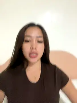 Snapshot of Serena_reinaa chatting on 12-21-25, 01:18 Serena reinaa online show from 12-21-25, 01:18