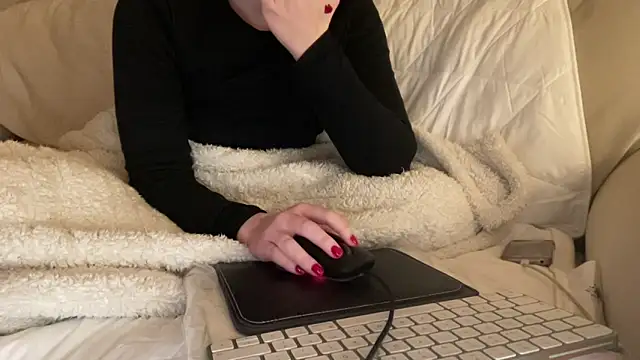 ijustturned18today online show from 01-05-26, 05:27