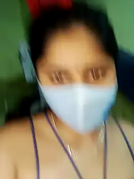 Snapshot of Cuple_masti72 chatting on 05-06-26, 05:18 Cuple masti72 online show from 05-06-26, 05:18