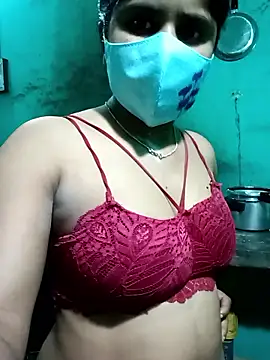 Snapshot of Cuple_masti72 chatting on 05-07-26, 07:58 Cuple masti72 online show from 05-07-26, 07:58