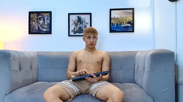 YOUNG GUYS1 online show from 03-20-26, 07:35