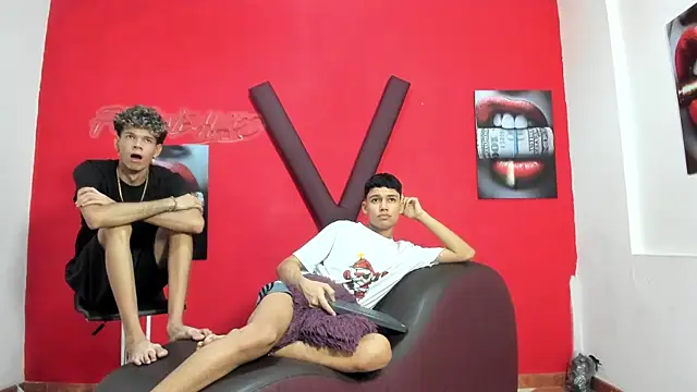 Snapshot of HORNY_PRETTY chatting on 05-09-26, 04:34 HORNY PRETTY online show from 05-09-26, 04:34