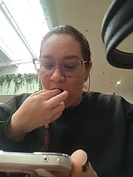 sharon G online show from 05-05-26, 06:05