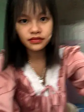 Snapshot of Pege-nii chatting on 12-14-25, 05:46 Pege-nii online show from 12-14-25, 05:46