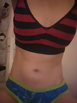 Snapshot of jennyxoxo22 chatting on 07-27-26, 08:38 jennyxoxo22 online show from 07-27-26, 08:38