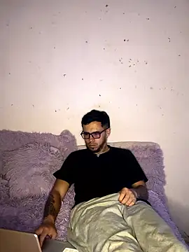 Snapshot of DavidNyx chatting on 01-13-26, 01:11 DavidNyx online show from 01-13-26, 01:11