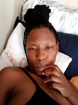 Merveiller online show from 12-17-25, 12:55