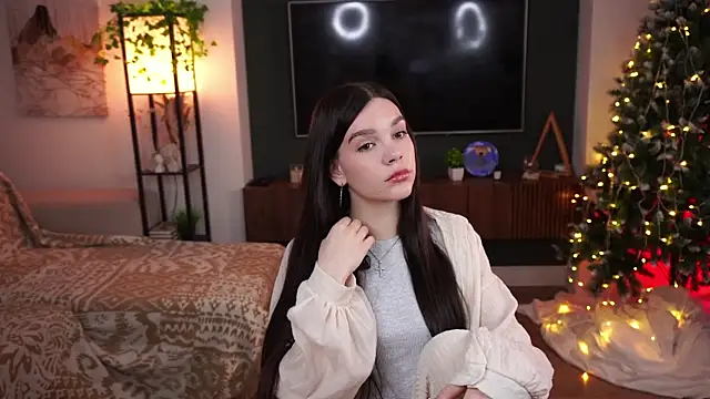 Snapshot of CarolynnDepetris chatting on 12-16-25, 07:46 CarolynnDepetris online show from 12-16-25, 07:46