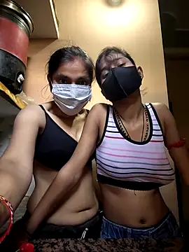 Snapshot of jaanvi-Rani chatting on 02-14-26, 05:04 jaanvi-Rani online show from 02-14-26, 05:04