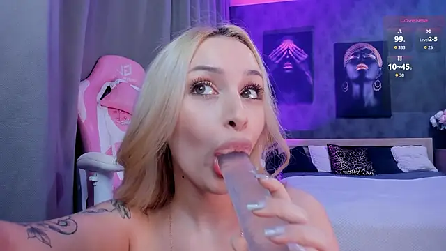 LanaMiracle online show from 02-03-26, 06:40