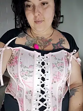 Divine Pouvoir online show from 03-12-26, 08:04