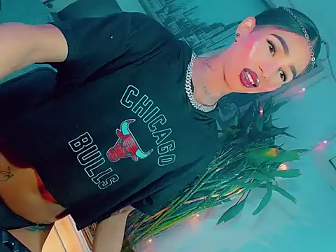 agathaferrer3 online show from 04-10-26, 12:32