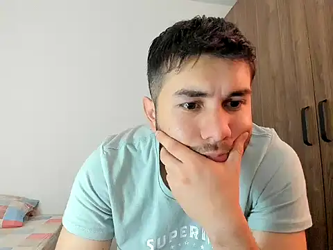 Snapshot of Scotty_Dy chatting on 01-07-26, 01:24 Scotty Dy online show from 01-07-26, 01:24