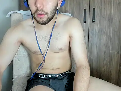 Snapshot of Scotty_Dy chatting on 01-10-26, 06:37 Scotty Dy online show from 01-10-26, 06:37