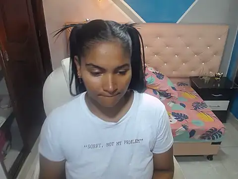 Snapshot of Celeste_wood chatting on 12-16-25, 08:25 Celeste wood online show from 12-16-25, 08:25