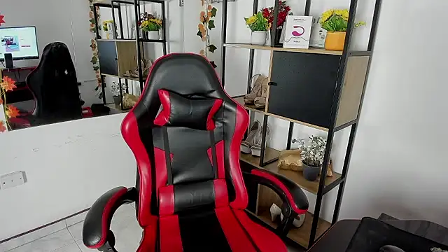 MiaFox 03 online show from 01-19-26, 01:48