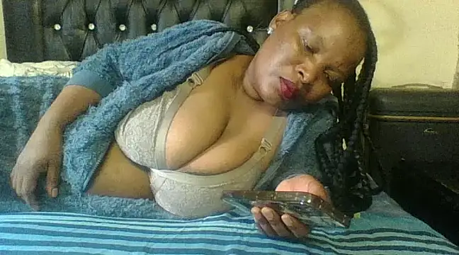 Snapshot of BustyBabyJ chatting on 12-22-24, 01:55 BustyBabyJ online show from 12-22-24, 01:55