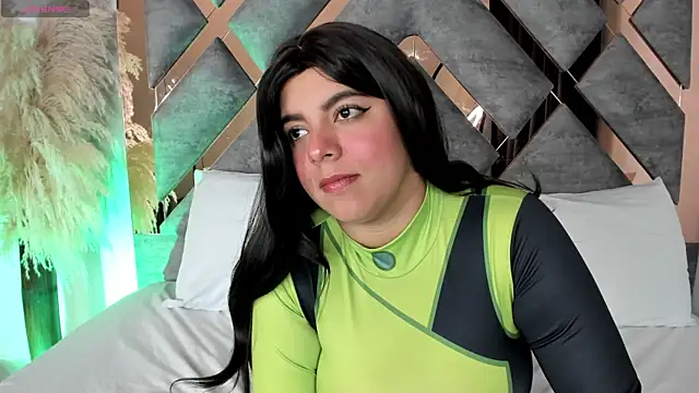 Snapshot of Cheerry_Lee_ chatting on 12-18-25, 01:28 Cheerry Lee online show from 12-18-25, 01:28